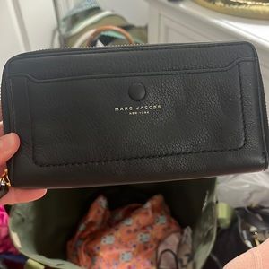 Black Marc jacob’s wallet
